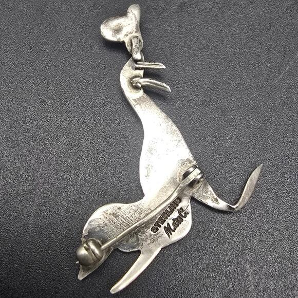 M des C Sterling Silver Seal Brooch Hat Trick Vintage - Picture 3 of 7